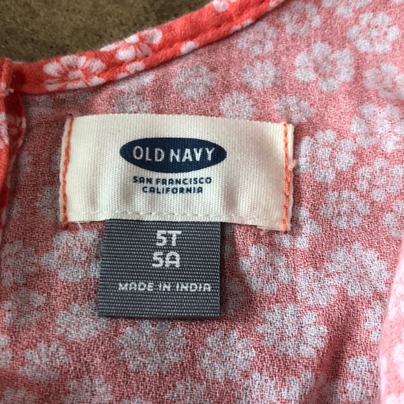 + OLD NAVY + Floral Tank Top - Picture 3 of 4